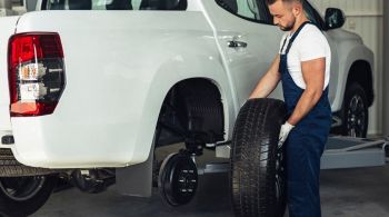 Ao furar o pneu numa rua ou rodovia, equipamento pode tirar condutor de enrascadas