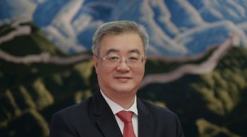 Zhu Qingqiao diz que China facilitará importações de produtos brasileiros de alto valor agregado; ao falar sobre rivalidade geopolítica com EUA, ele argumenta: "Nunca buscamos criar esferas de influência"