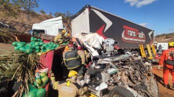 Acidente aconteceu na BR-251 na manhã desta segunda-feira (19) 