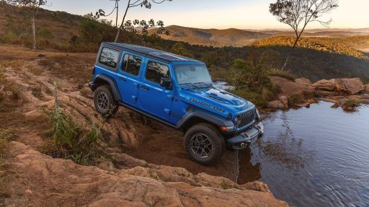 Jeep Wrangler chega na linha 2025