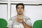 Abel Ferreira é expulso por gesto obsceno em Palmeiras x Flamengo; entenda