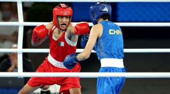 Imane Khelif superou a chinesa Yang Liu na final da categoria peso médio (até 66kg) feminina