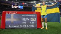 Recorde mundial: Duplantis dá show no salto com vara e pulveriza marca brasileira