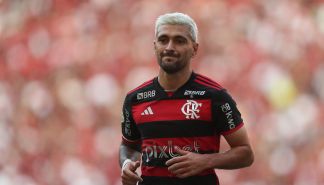 Arrascaeta deixa clássico chorando e aumenta drama de lesionados do Flamengo