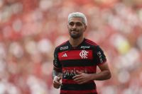 Arrascaeta deixa clássico chorando e aumenta drama de lesionados do Flamengo