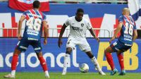 Botafogo para na trave, empata com Bahia e perde liderança do Brasileirão