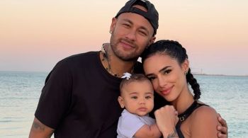 Casal apareceu com filha Mavie, de 10 meses, em foto no Instagram