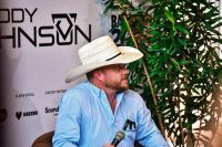 Em Barretos, Cody Johnson diz se identificar com música brasileira: "Sentimento"