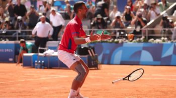 Sérvio superou o espanhol na quadra principal de Roland Garros e se tornou campeão de tudo no tênis