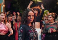 "De Volta aos 15": Larissa Manoela conta como foi "esconder" personagem