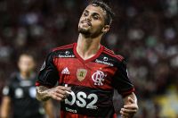 Michael deve retornar ao Flamengo na semi contra o Corinthians