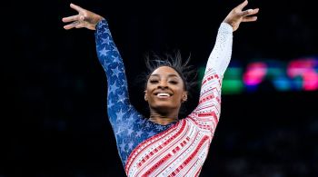 Com apenas um ano e oito meses, Ronni Biles escolheu o mesmo look que sua tia usou durante a final de equipes