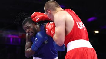 Boxeador baiano não foi páreo para Oleksandr Khyzhniak na categoria meio-pesado