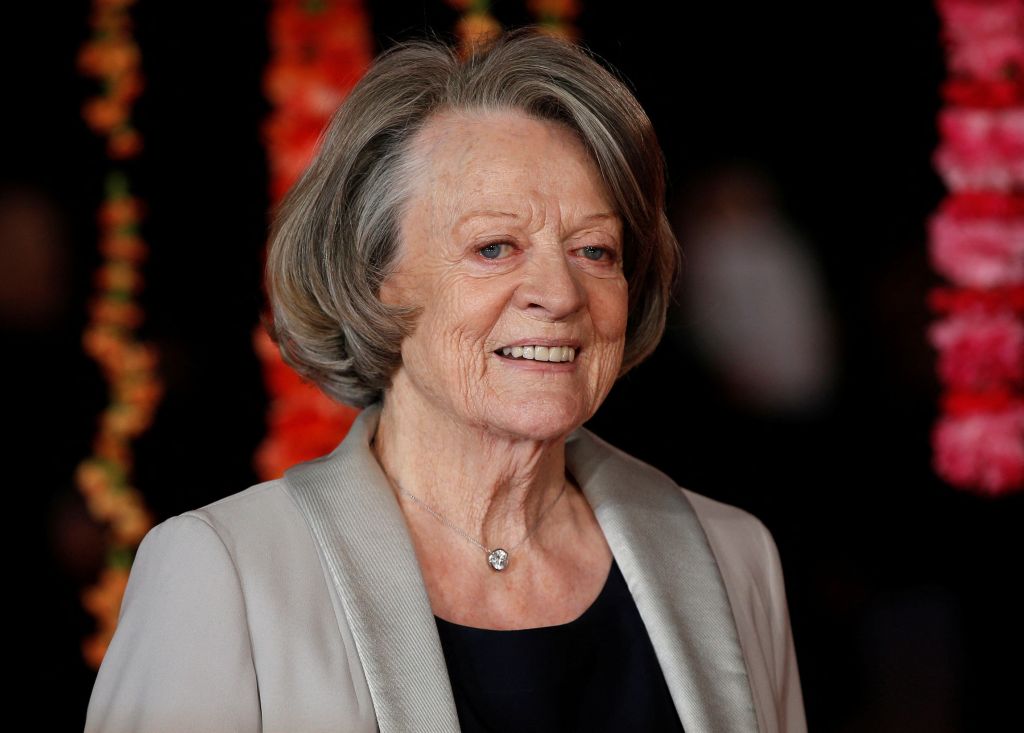 A atriz Maggie Smith chega à Royal Film Performance e à estreia mundial do filme "The Second Best Exotic Marigold Hotel", na Leicester Square, Londres, em 17 de fevereiro de 2015.