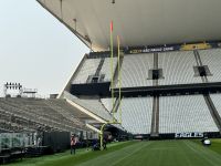 Estádio do Corinthians é adaptado para a NFL; veja