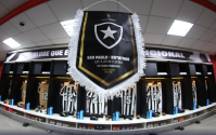 Botafogo personaliza vestiário do Morumbis antes de decisão com o São Paulo