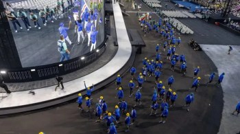 Carol Santiago e Fernando Rufino foram medalhistas na natação e canoagem, respectivamente; Eles foram escolhidos para participar da cerimônia de encerramento