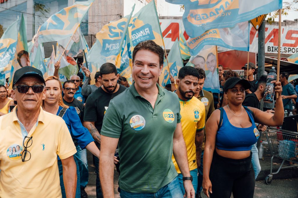 Alexandre Ramagem em campanha no Rio de Janeiro