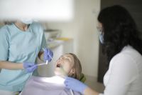 Dor de dente: principais causas e quando procurar ajuda