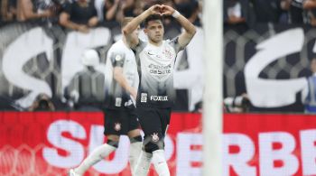 Botafogo se mantém na liderança do campeonato; Corinthians bate Flamengo