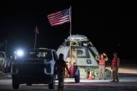 Sem astronautas, nave espacial Starliner da Boeing retorna à Terra