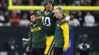 Quarterback sofreu lesão em duelo contra o Eagles