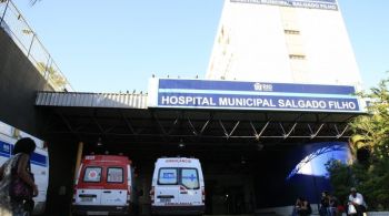 Vítima foi levada ao Hospital Municipal Salgado Filho e tem estado de saúde estável