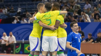 Seleção Brasileira realizou dois amistosos contra o time uzbeque como preparação para o Mundial