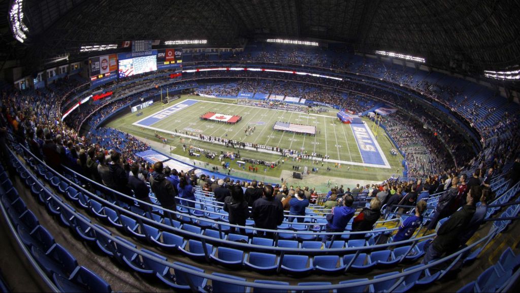 Toronto recebeu jogo da NFL em 2011