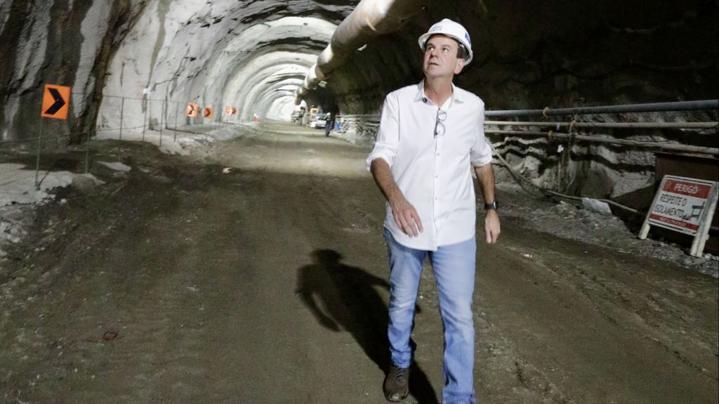 Em visita a obras de túnel em Campo Grande, Eduado Paes (PSD), disse que se caso for reeleito, irá levar um volume maior de investimento para a região