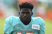 O que sabemos sobre a detenção de Tyreek Hill, estrela do Miami Dolphins