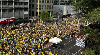 Bolsonaro pediu que Senado coloque “freio” no ministro do STF, chamado por ele de “ditador”; Tarcísio pediu “volta da liberdade”