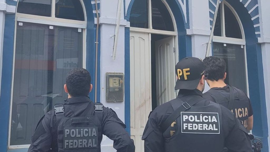 Polícia Federal deflagra a operação "Olho de Vidro" em João Alfredo, no Pernambuco