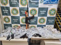 Polícia apreende "superfuzil" adulterado com maior poder de tiro no RJ