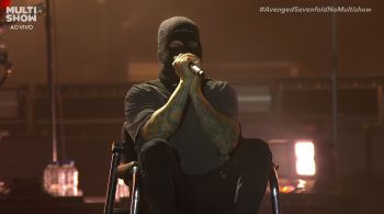 M. Shadows surpreendeu público ao aparecer sentado no Palco Mundo