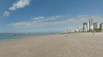 Um idoso, de 77 anos, morreu ao tentar tomar banho de mar neste domingo (1)