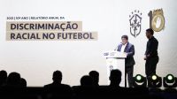 Casos de racismo aumentaram no futebol brasileiro; veja relatório