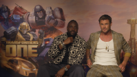 "Transformers: O Início" é sobre "amizade e lealdade", diz Chris Hemsworth à CNN