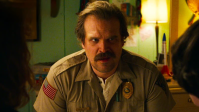 David Harbour diz que a leitura final de "Stranger Things" foi cheia de lágrimas