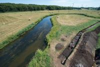 Pesquisadores encontram pontas de flechas em um antigo campo de batalha