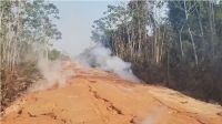 Fogo subterrâneo: moradores flagram fumaça em estradas no Pará