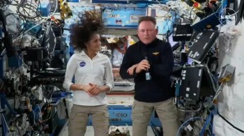 Suni Williams e Butch Wilmore ainda ficarão mais alguns meses na Estação Espacial Internacional