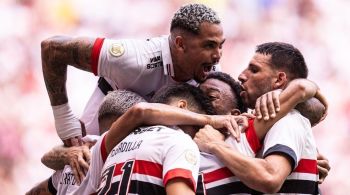 Fagner e André Ramalho foram expulsos no Mané Garrincha e o Tricolor aproveitou