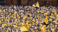 Peñarol faz alerta para a torcida sobre casos de racismo contra o Flamengo