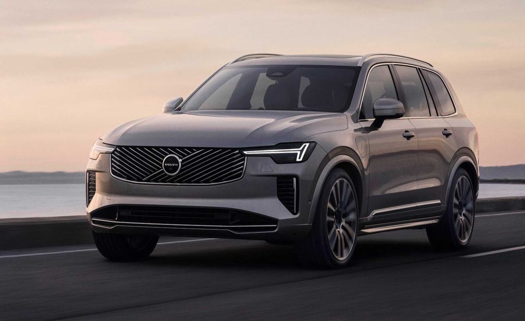 Volvo XC90 2025: SUV ganha visual renovado