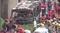 Incêndio em ônibus escolar na Tailândia mata mais de 20