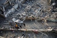 Israel mantém intensidade de guerra em Gaza apesar de operação no Líbano