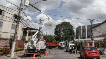 Comerciantes de SP cobrarão ressarcimento por parte da Enel; prejuízos consideram produtos perdidos e fechamento de estabelecimentos.