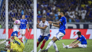 Bahia marca 65% de seus gols no Brasileiro no segundo tempo