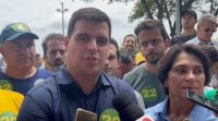 Em último dia de campanha, Bruno Engler faz caminhada com apoiadores em BH